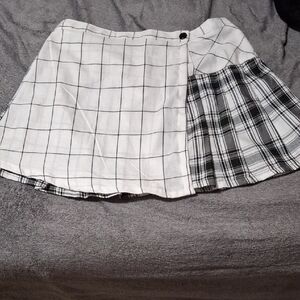 Rue21 A-line Black and White Mini Skirt
